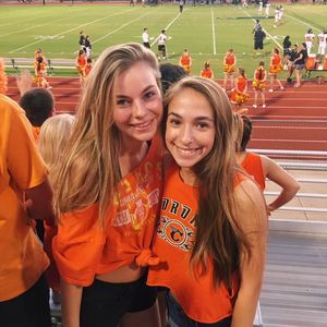 Meet your Posher, Julia